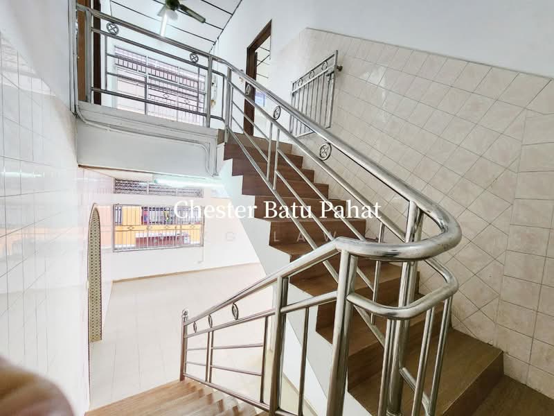 Semi-Detached House for Sale in Taman Nira (Batu Pahat) - ZG Law - Interior - PropertyGuru.com.my