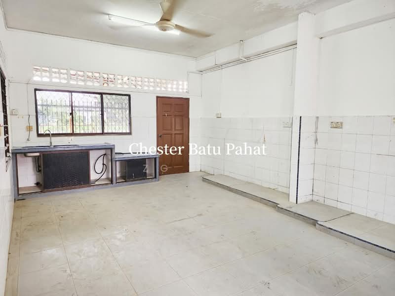 Semi-Detached House for Sale in Taman Nira (Batu Pahat) - ZG Law - Kitchen - PropertyGuru.com.my