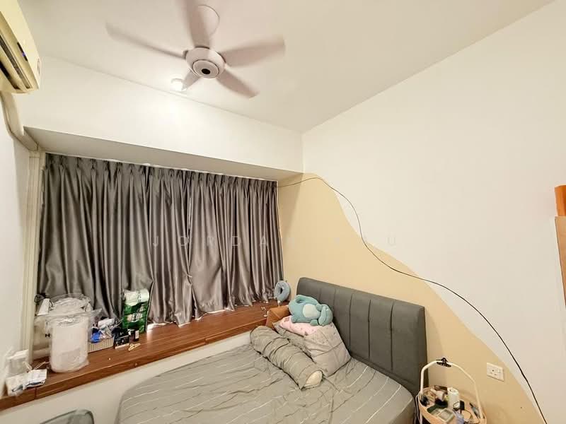 Condominium for Rent at Bay Laurel @ Country Garden Danga Bay - Jordan Kau - Bedroom - PropertyGuru.com.my