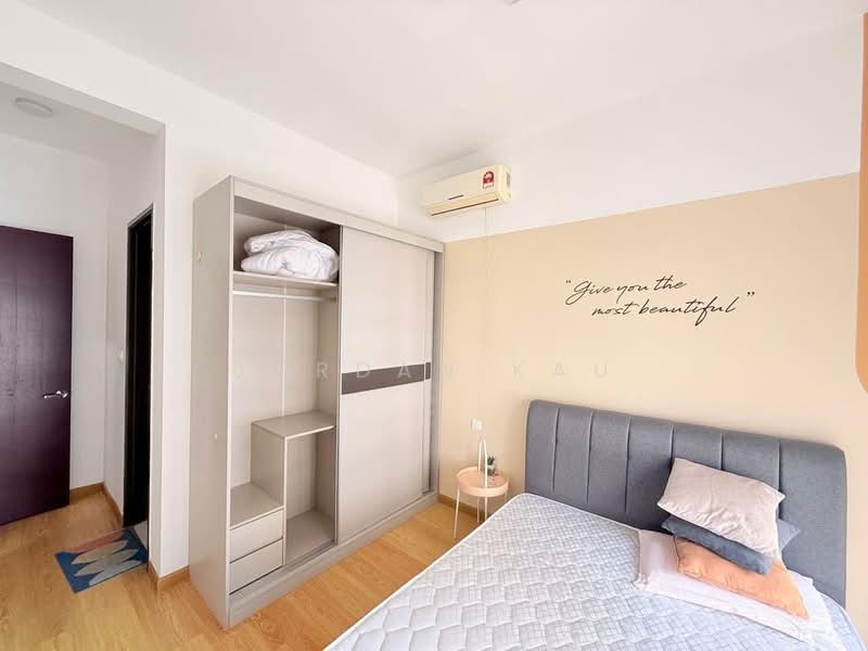 Condominium for Rent at Bay Laurel @ Country Garden Danga Bay - Jordan Kau - Bedroom - PropertyGuru.com.my