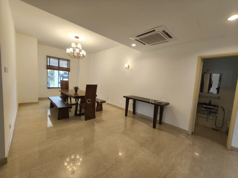 Rumah Banglo untuk Dijual di Leisure Farm (Gelang Patah) - Jacelyn Ng - Dining Room - PropertyGuru.com.my