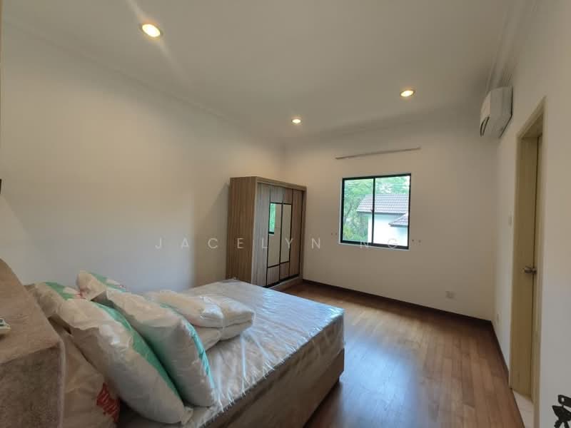 Rumah Banglo untuk Dijual di Leisure Farm (Gelang Patah) - Jacelyn Ng - Bedroom - PropertyGuru.com.my