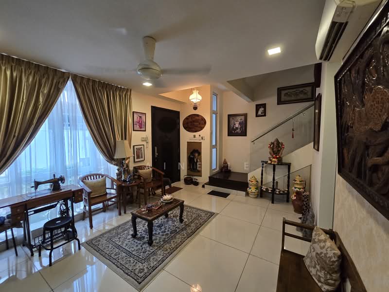 Rumah Berkembar untuk Disewa di Pantai Hill Park (Pantai) - Elaine Lee - Living Room - PropertyGuru.com.my