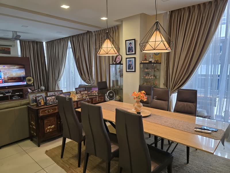 Rumah Berkembar untuk Disewa di Pantai Hill Park (Pantai) - Elaine Lee - Dining Room - PropertyGuru.com.my