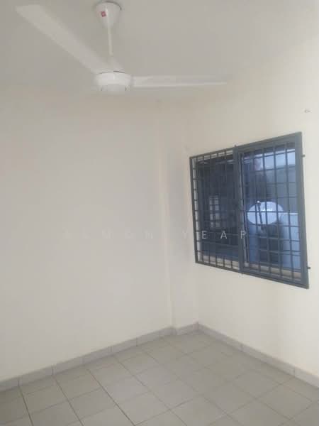 Apartment for Sale at Teratai Mewah Apartment Block 15,17,19,21 - Almon Yeap - Interior - PropertyGuru.com.my