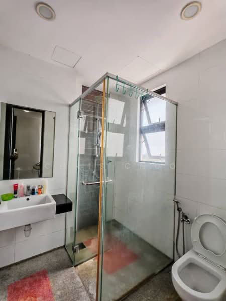 Servis Apartment untuk Disewa di D'Aman Residences @ Puchong - Chris Choo - Bathroom - PropertyGuru.com.my