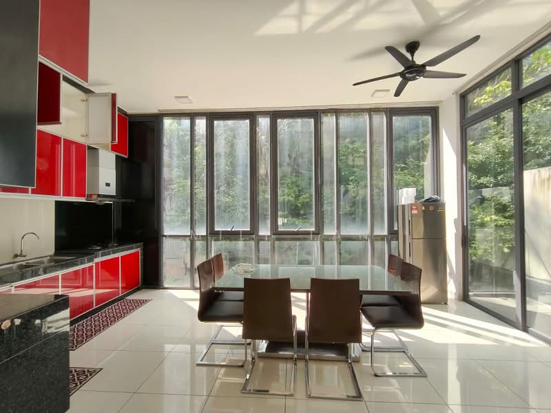 3.5-storey Terraced House for Rent in Damansara Perdana (Selangor) - Emily Tan - Kitchen - PropertyGuru.com.my