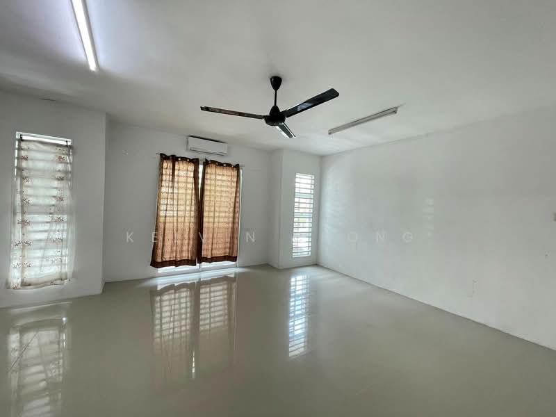 Rumah Teres 2 Tingkat untuk Disewa di Station 18 (Ipoh) - Kelvin Chong - Living Room - PropertyGuru.com.my