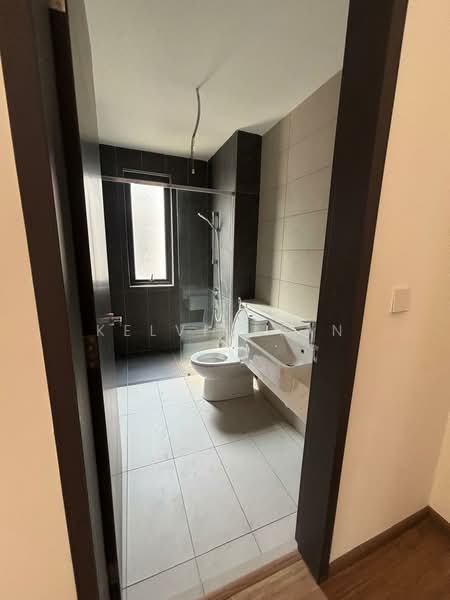 Semi-Detached House for Sale in Telok Panglima Garang (Selangor) - Kelvin Tan - Bathroom - PropertyGuru.com.my