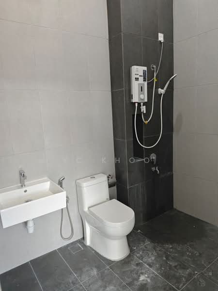 2-storey Terraced House for Rent in Taman Mount Austin (Tebrau) - YC Khoo - Bathroom - PropertyGuru.com.my