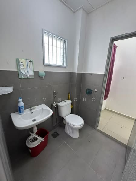 Rumah Teres 2 Tingkat untuk Dijual di Taman Pakatan Jaya (Tambun) - Kelvin Chong - Bathroom - PropertyGuru.com.my