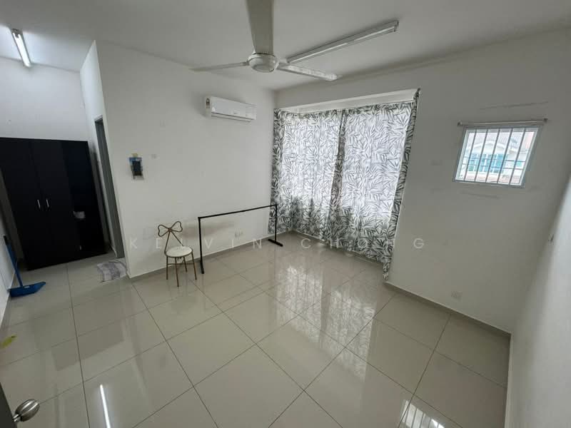 Rumah Teres 2 Tingkat untuk Dijual di Taman Pakatan Jaya (Tambun) - Kelvin Chong - Living Room - PropertyGuru.com.my