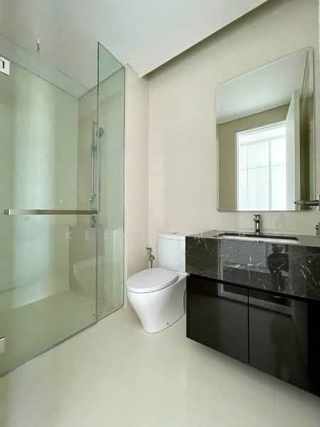 Servis Apartment untuk Dijual di Crown Residences @ Pavilion Damansara Heights - Kelvin Moh - Bathroom - PropertyGuru.com.my