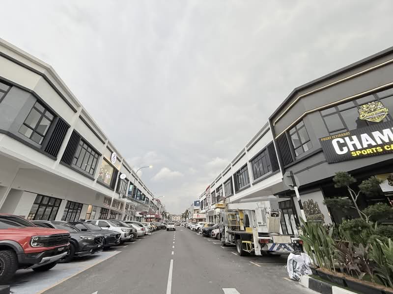 Shop / Office for Rent in Bandar Bukit Tinggi (Klang) - Zenny Lim - Exterior - PropertyGuru.com.my