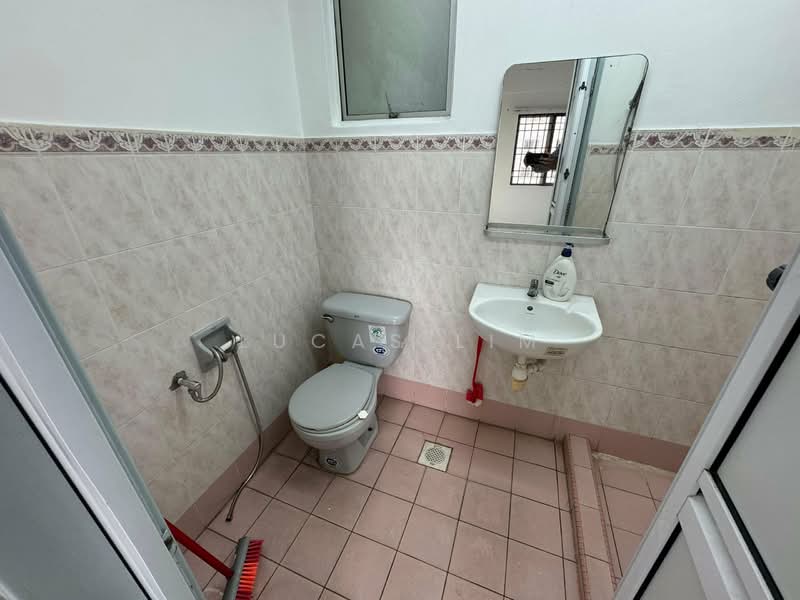 Condominium for Sale at Pelangi Damansara - Lucas Lim - Bathroom - PropertyGuru.com.my