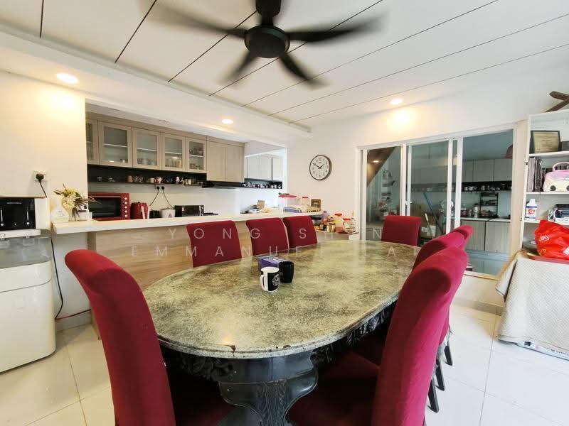 Bungalow House for Sale in SS1 (Petaling Jaya) - Yong Shin Emmanuel Lai - Kitchen - PropertyGuru.com.my