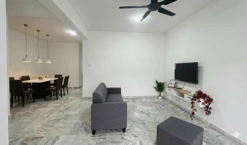 2-storey Terraced House for Rent in Taman Daya (Johor Bahru) - Ivan Lo - Living Room - PropertyGuru.com.my