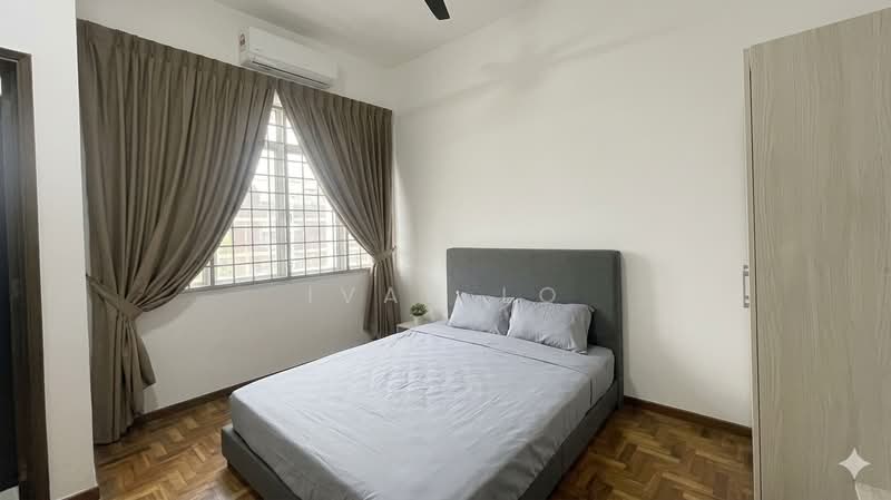 2-storey Terraced House for Rent in Taman Daya (Johor Bahru) - Ivan Lo - Bedroom - PropertyGuru.com.my
