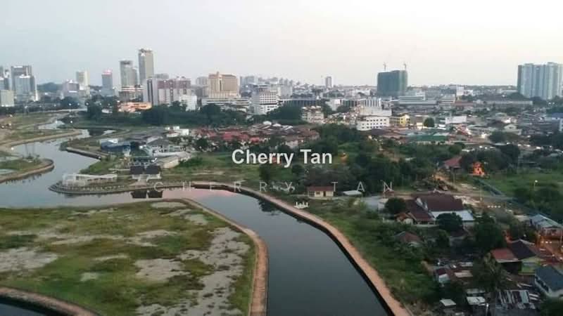 Service Residence for Sale at Parkland Residence - Cherry . - PropertyGuru.com.my