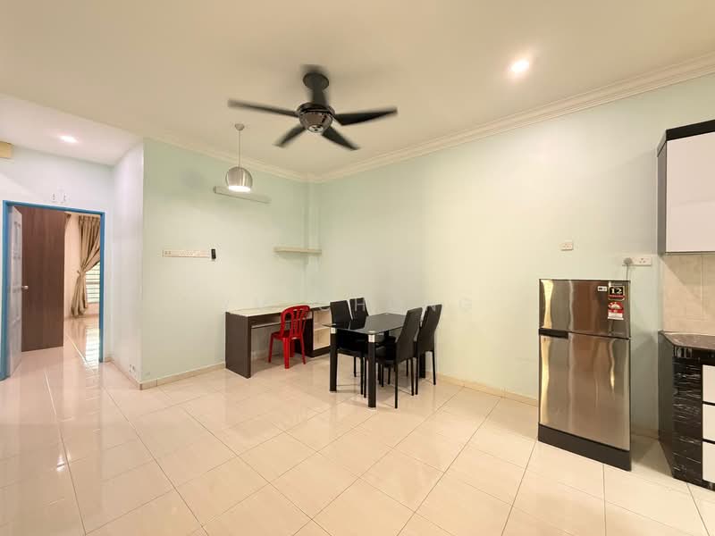Rumah Teres 1 Tingkat untuk Disewa di Taman Rembia Perkasa (Rembia) - YM Chong - Dining Room - PropertyGuru.com.my