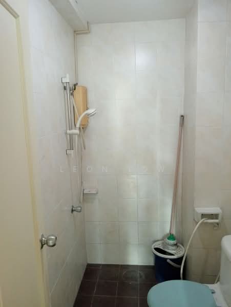 Servis Apartment untuk Disewa di E-Tiara - Leon Low - Bathroom - PropertyGuru.com.my