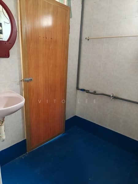Rumah Teres 2 Tingkat untuk Disewa di Taman Cheng Utama (Cheng) - Vito Lee - Bathroom - PropertyGuru.com.my