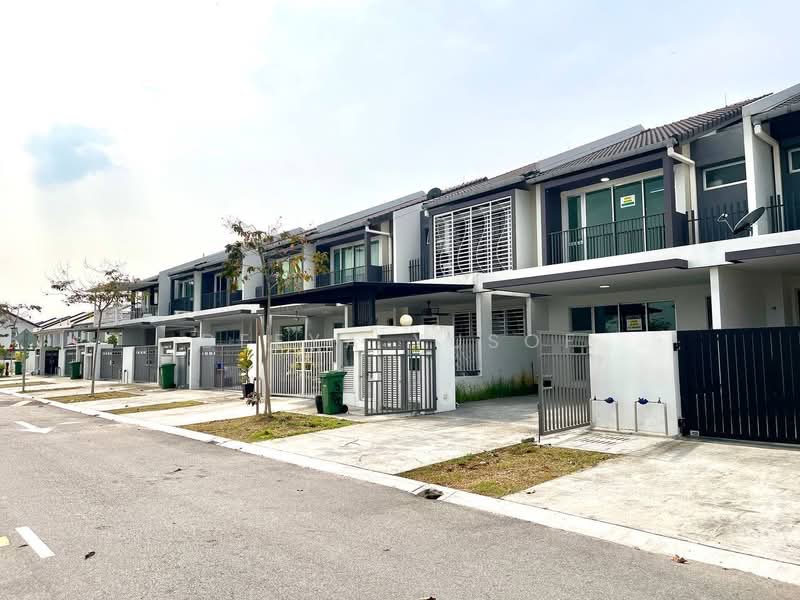 Rumah Teres 2 Tingkat untuk Disewa di Semenyih (Selangor) - Deeya Yusof - PropertyGuru.com.my