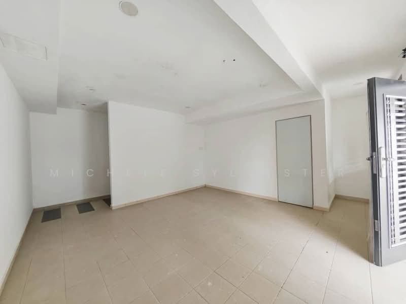 Rumah Teres 2.5 Tingkat untuk Dijual di Bandar Seri Alam (Masai) - Michele Sylvester - Interior - PropertyGuru.com.my