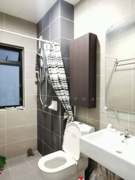Service Residence for Rent at HYVE - Austin Phang - Bathroom - PropertyGuru.com.my
