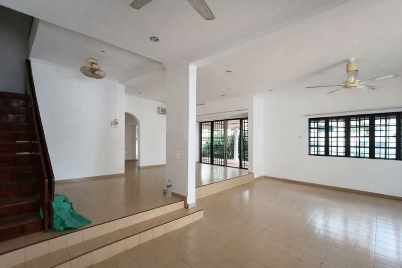 Rumah Berkembar untuk Dijual di Taman Kolam Air (Johor Bahru) - Caleb Yeo - Living Room - PropertyGuru.com.my