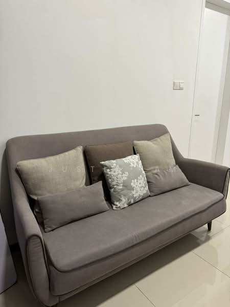 Service Residence for Rent at Southlink - Justin Lam - Living Room - PropertyGuru.com.my
