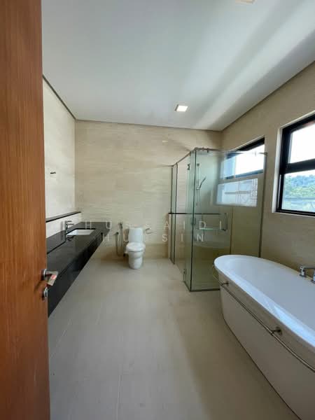 Bungalow for Sale in Ampang Jaya (Ampang) - Hussaidi Hussin - Bathroom - PropertyGuru.com.my