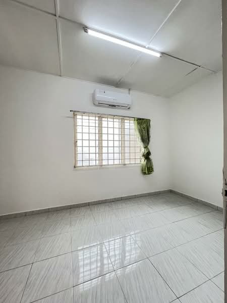 2-storey Terraced House for Rent in Taman Puteri Wangsa (Ulu Tiram) - Kim . - Interior - PropertyGuru.com.my