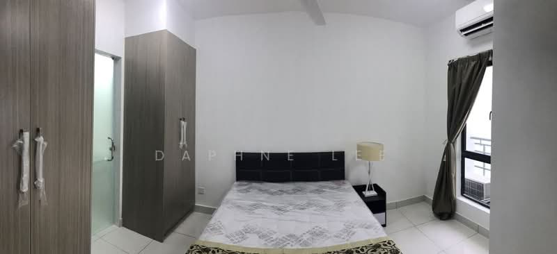 Service Residence for Sale at Residences @ 1 Tebrau - Daphne Lee - Bedroom - PropertyGuru.com.my