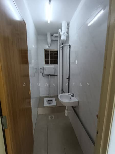 Kondominium untuk Dijual di Genting Court Condominium - Almon Yeap - Bathroom - PropertyGuru.com.my