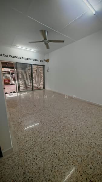Rumah Teres 1 Tingkat untuk Dijual di Taman Klang Utama (Kapar) - Kenny Ng - Living Room - PropertyGuru.com.my