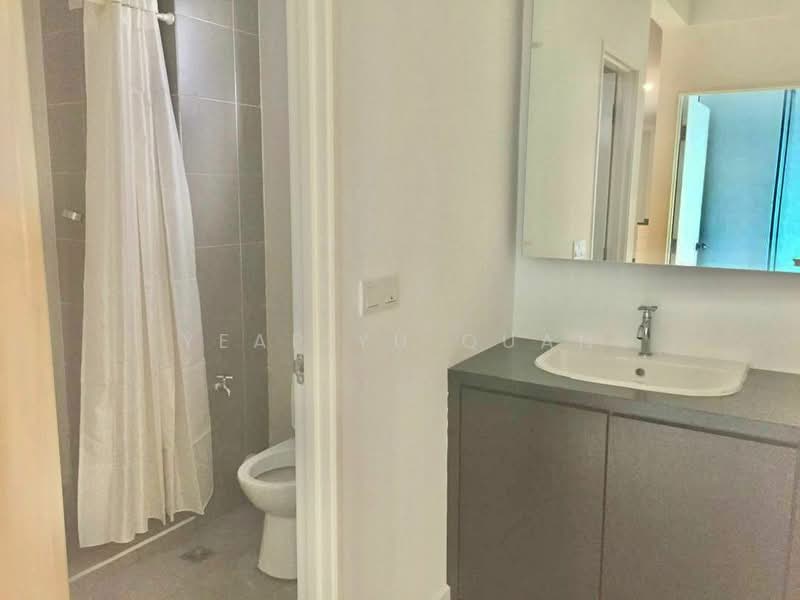 Kondominium untuk Dijual di Elit Heights @ Bayan City - Yeap Yu Quan - Bathroom - PropertyGuru.com.my