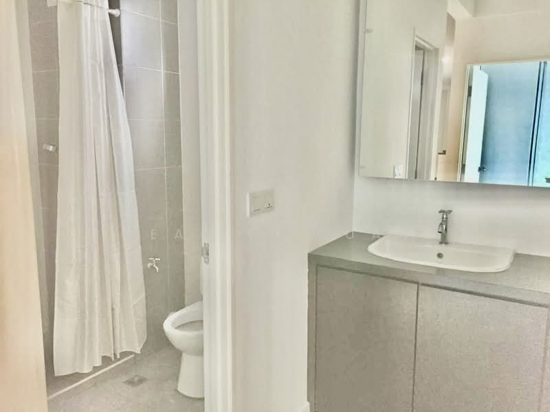 Kondominium untuk Dijual di Elit Heights @ Bayan City - Yeap Yu Quan - Bathroom - PropertyGuru.com.my