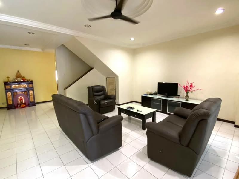Rumah Teres 2 Tingkat untuk Disewa di Taman Cheras Vista (Cheras) - Kew . - Living Room - PropertyGuru.com.my