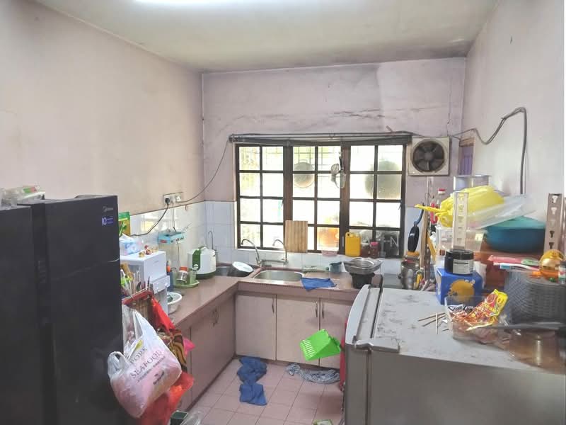 Rumah Teres 2 Tingkat untuk Dijual di Taman Sungai Besi Indah (Seri Kembangan) - Elaine Lian - Kitchen - PropertyGuru.com.my