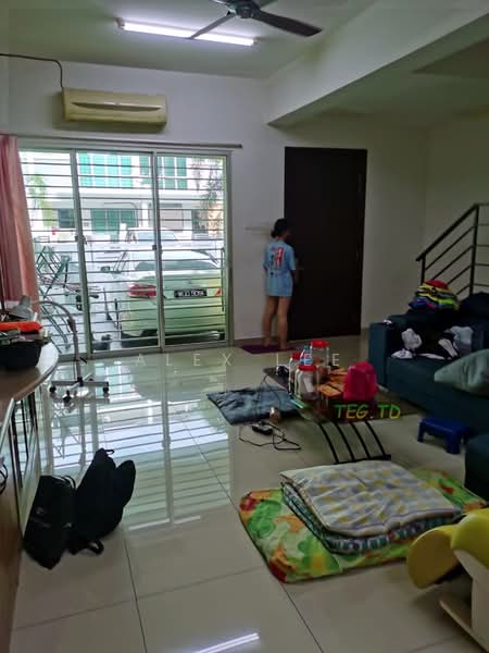 Rumah Teres 2 Tingkat untuk Dijual di Klang (Selangor) - Alex Lee - Living Room - PropertyGuru.com.my