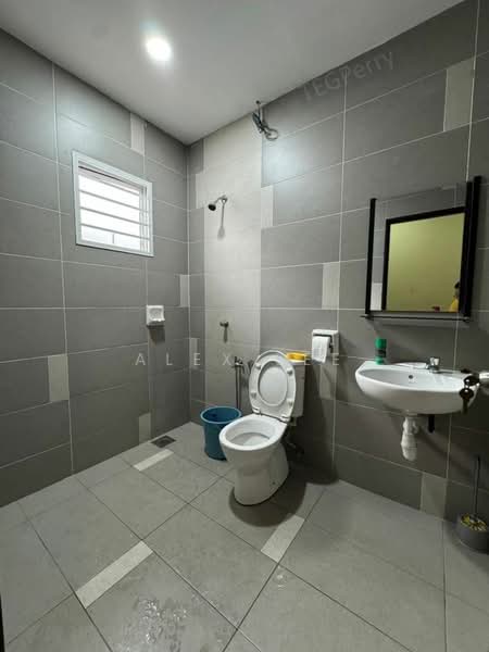 Terraced House for Sale in Bandar Puteri Klang (Klang) - Alex Lee - Bathroom - PropertyGuru.com.my