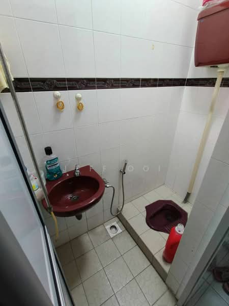 Rumah Teres 1 Tingkat untuk Disewa di Johor Bahru (Johor) - Jeff Ooi - Bathroom - PropertyGuru.com.my