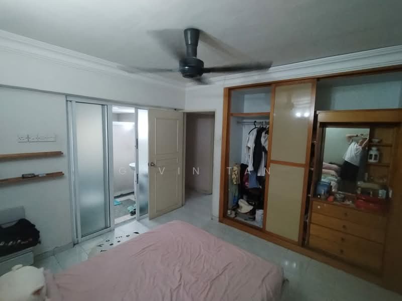 Pangsapuri untuk Dijual di Taman Pekaka Block 31 - Gavin Tan - Bedroom - PropertyGuru.com.my