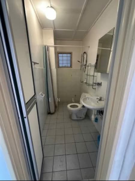 Apartment for Rent at Jalil Damai Apartments - Yen Lim - Bathroom - PropertyGuru.com.my