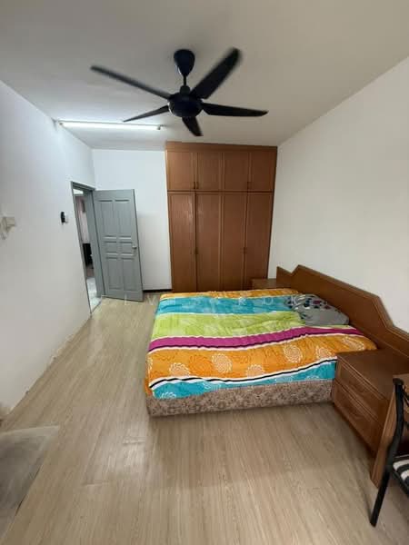 Condominium for Sale at Endah Regal Condominium - Elvis Kok - Bedroom - PropertyGuru.com.my