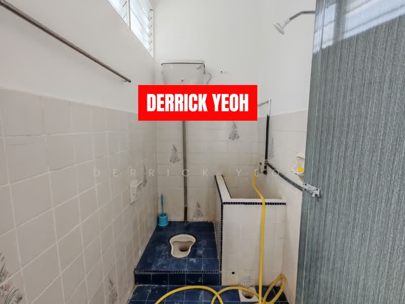 Semi-Detached House for Rent in Ayer Itam (Penang) - Derrick Yeoh - Bathroom - PropertyGuru.com.my