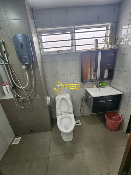 Rumah Teres 2 Tingkat untuk Disewa di Klang (Selangor) - Alex Lee - Bathroom - PropertyGuru.com.my