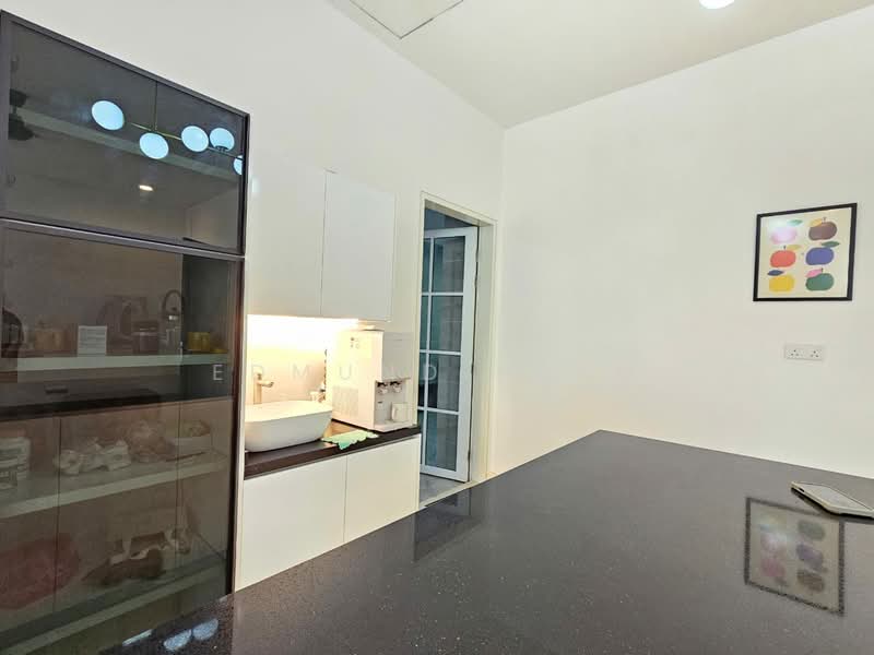 Kondominium untuk Dijual di 18 Madge - Edmund Heng - Kitchen - PropertyGuru.com.my