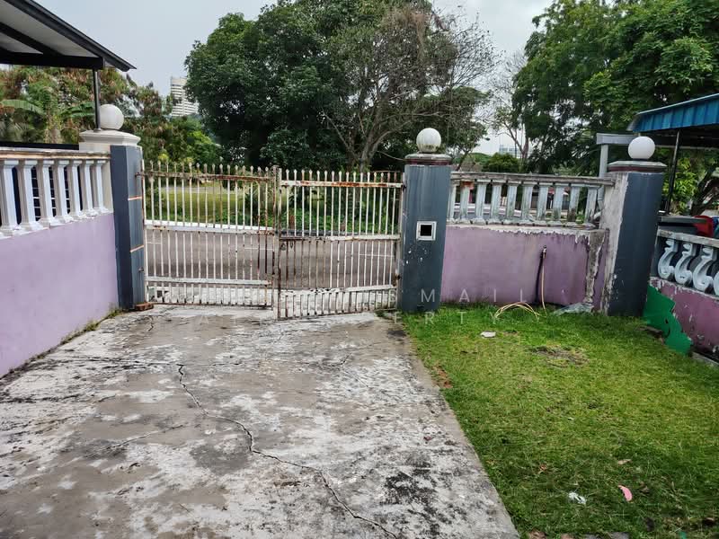 Rumah Teres untuk Dijual di Masai (Johor) - Azlan Ismail aiproperty - Exterior - PropertyGuru.com.my